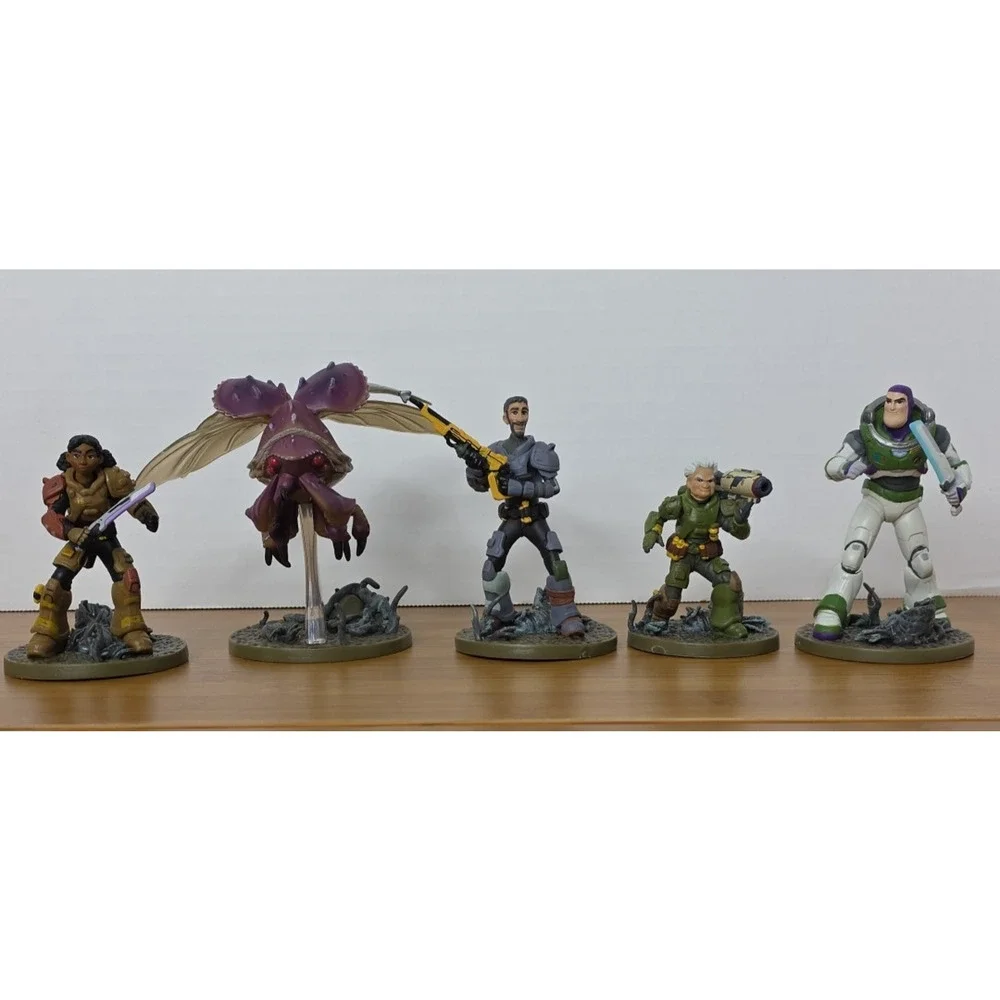 Disney / Pixar Lightyear Movie Lightyear 5-Piece PVC Figure Play‎ Set